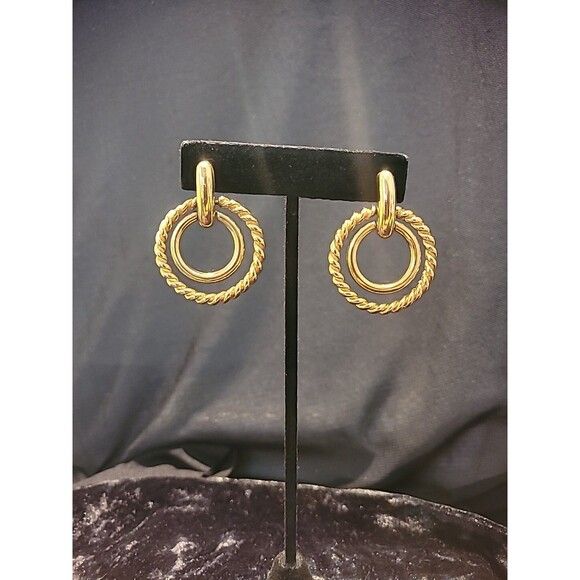 Vintage Womens Gold Tone Double Hoop Pierced Earrings Rope Jewelry Costume - Picture 3 of 11